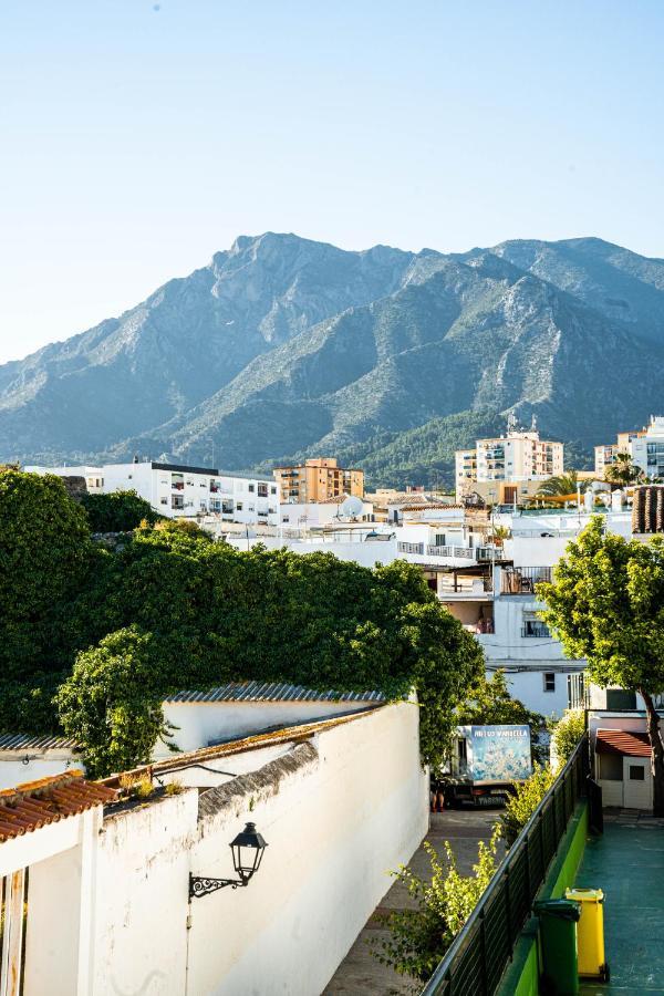 Escuela Village Marbella Ngoại thất bức ảnh