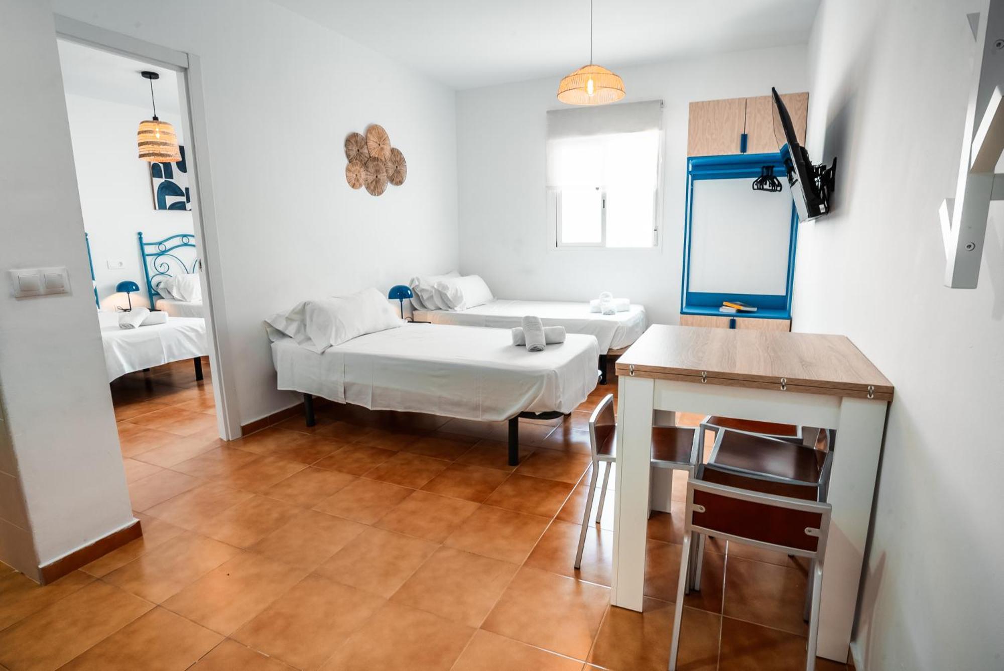 Escuela Village Marbella Ngoại thất bức ảnh