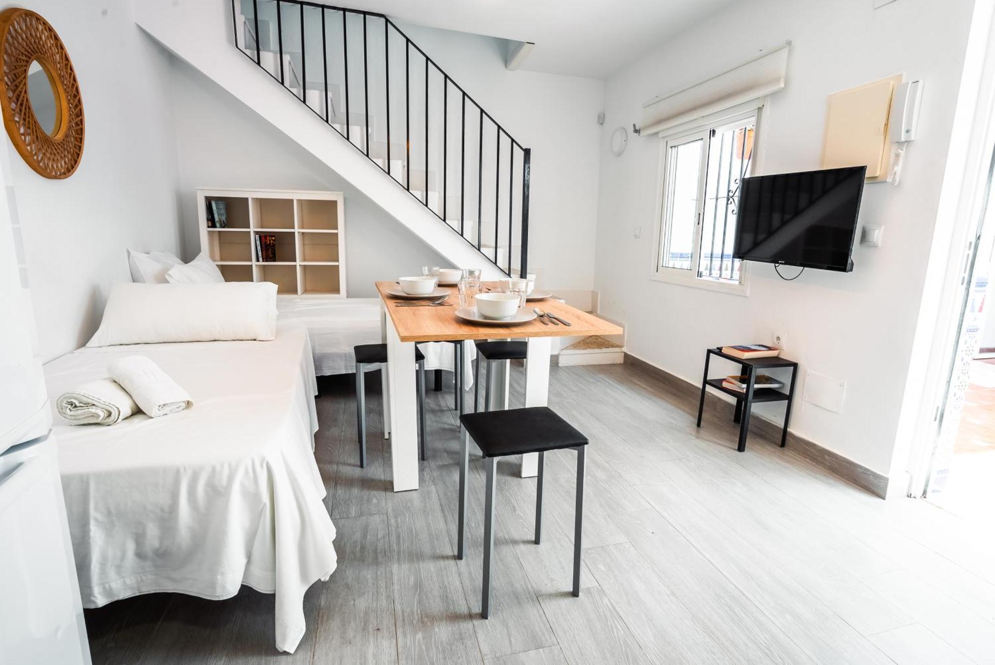 Escuela Village Marbella Ngoại thất bức ảnh