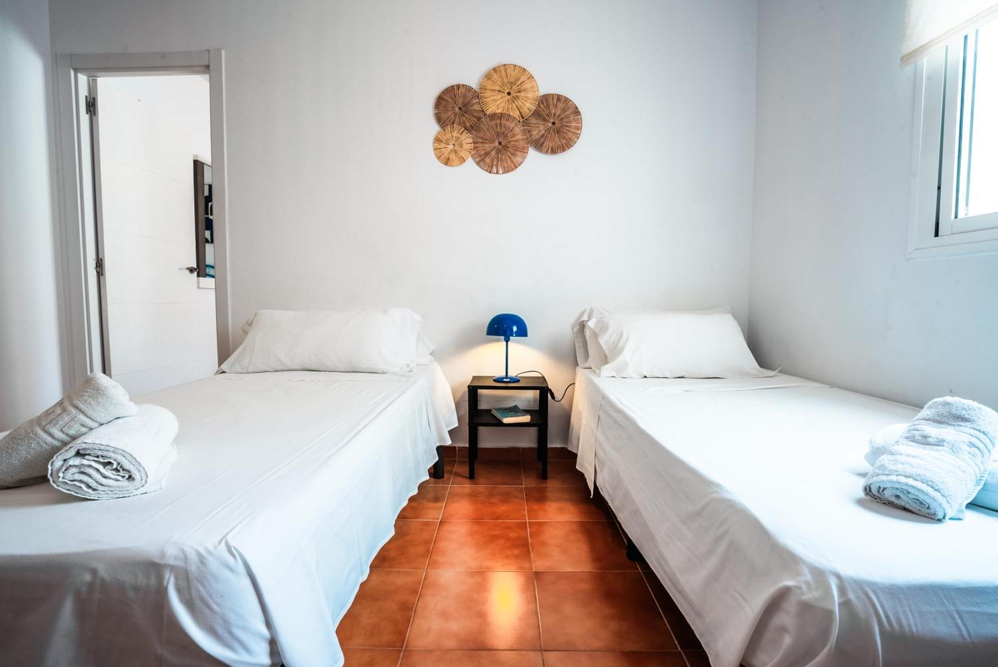 Escuela Village Marbella Ngoại thất bức ảnh